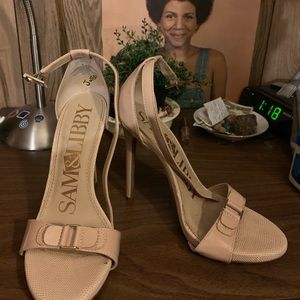 light (baby) pink 6 in heels